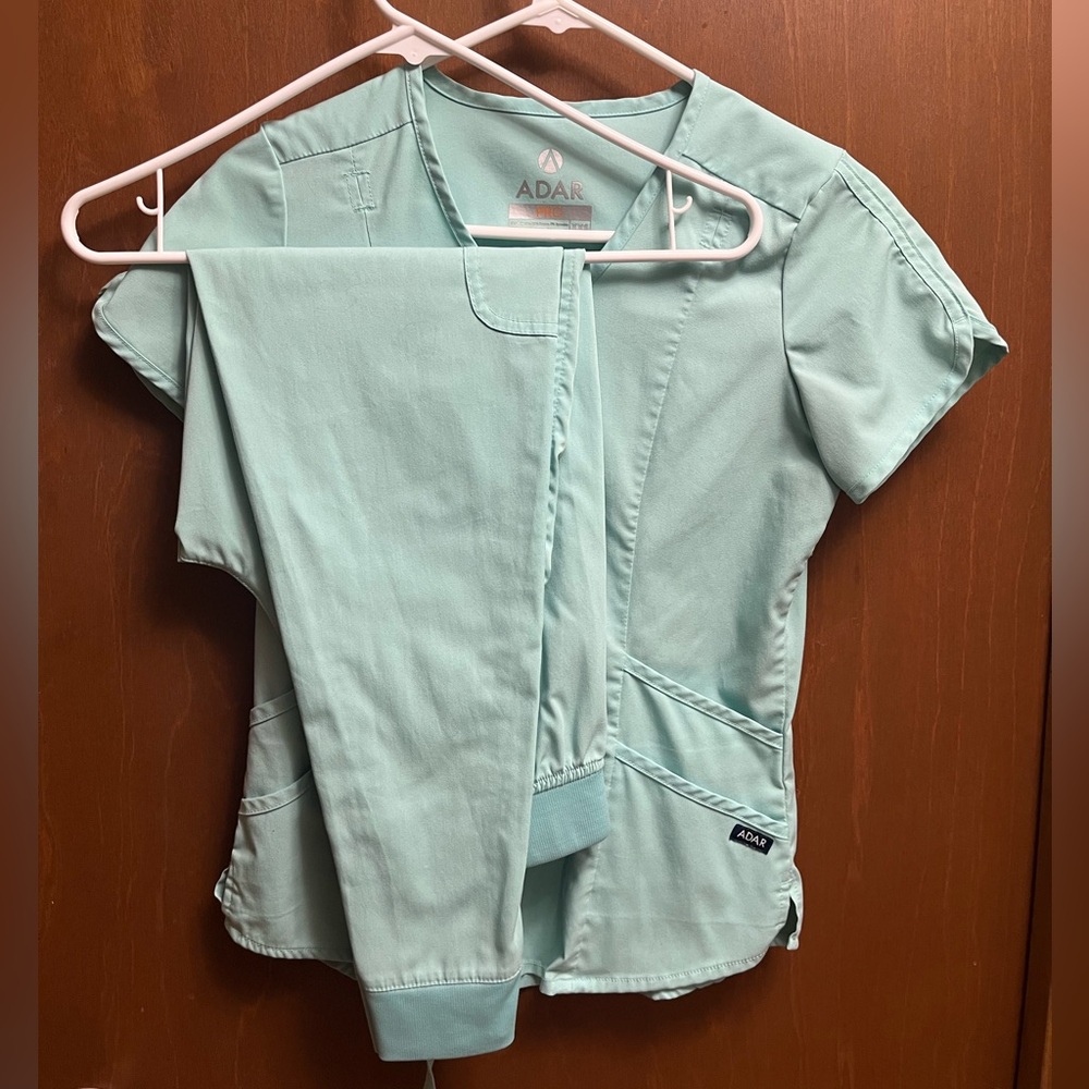 ADAR Scrub Set
